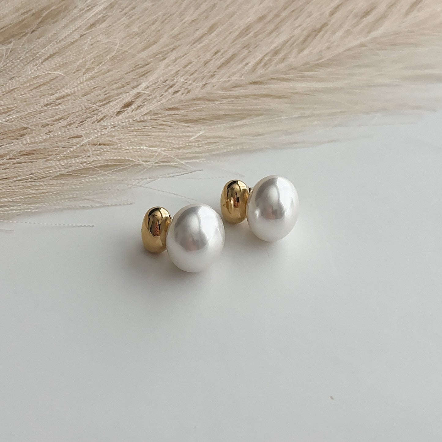 Tania Pearl Earrings