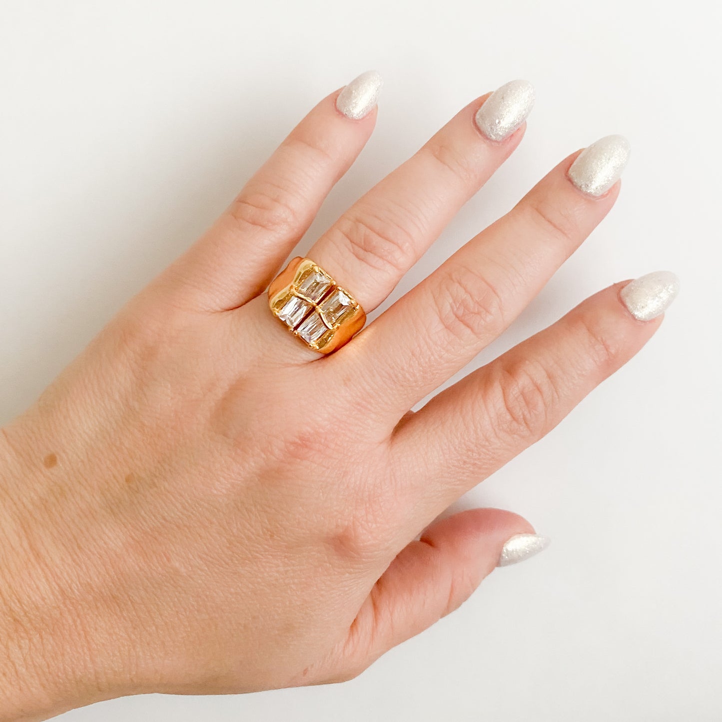 Victoria Ring