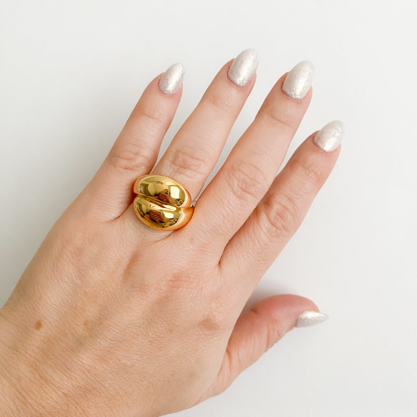 Bianca Ring
