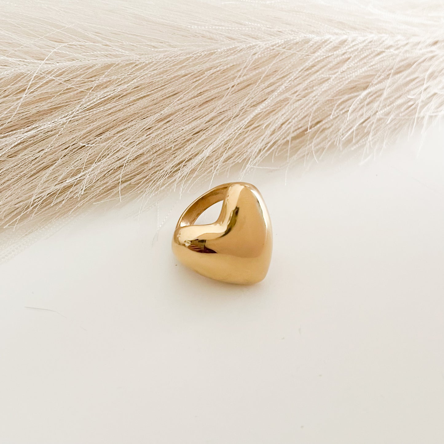Lucia Heart Ring