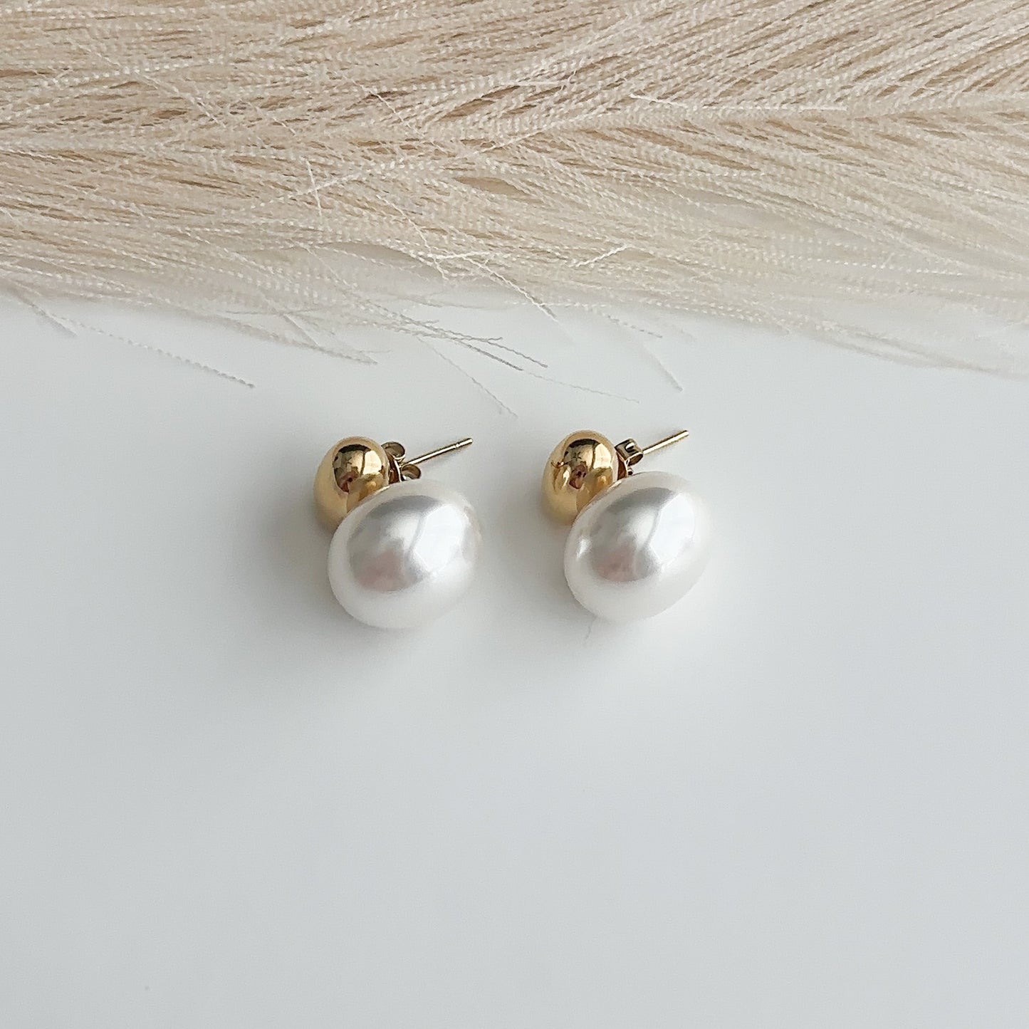 Tania Pearl Earrings