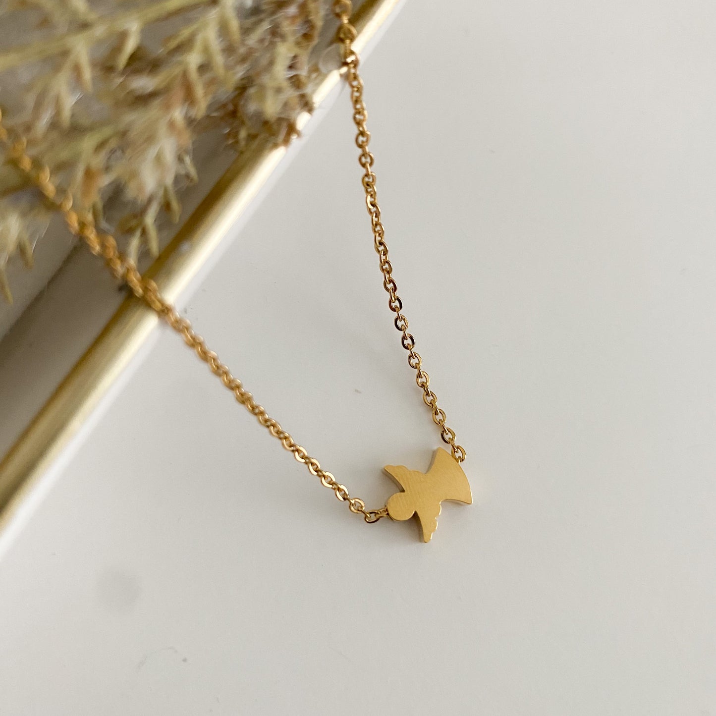 Minimalist angel