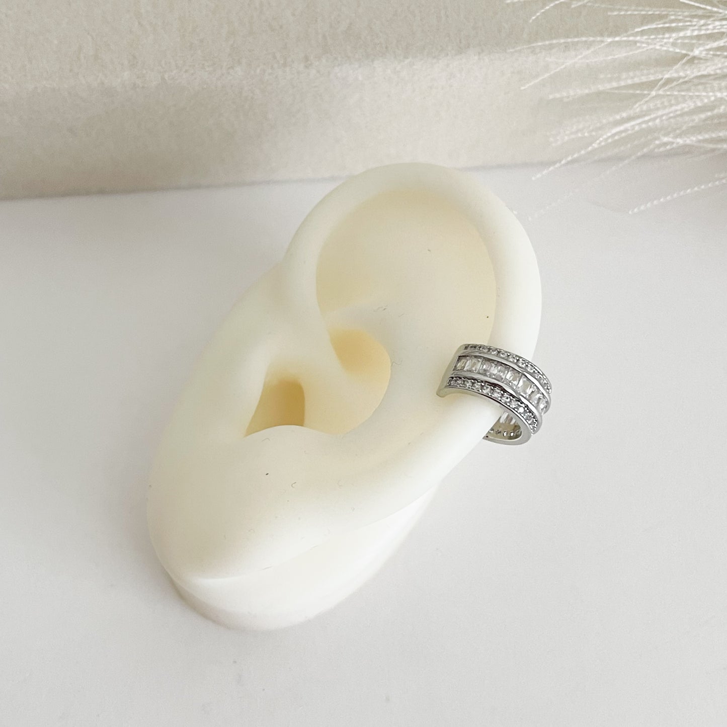 Samia Silver Earcuff