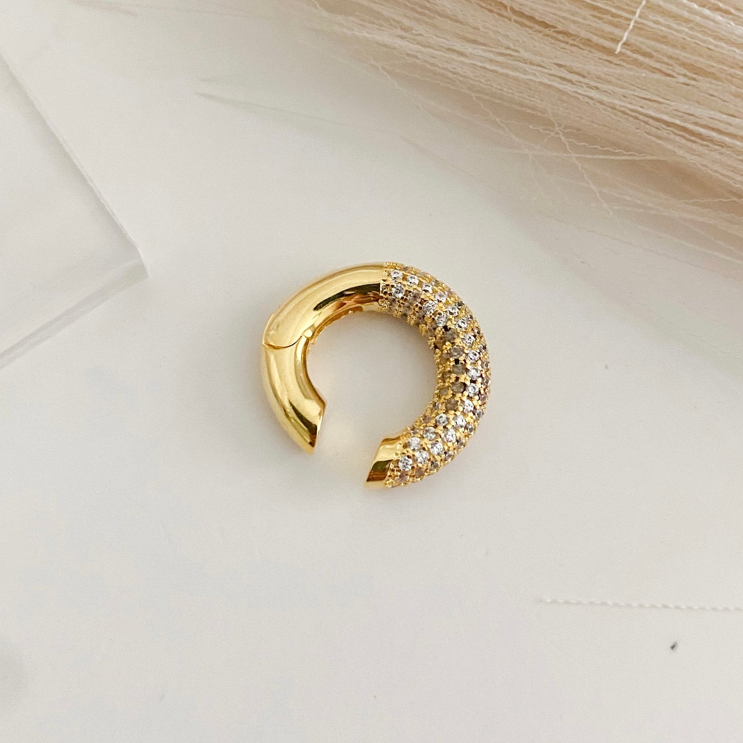 Mia Gold Ear Cuff