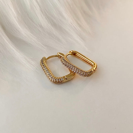 Valeria hoops