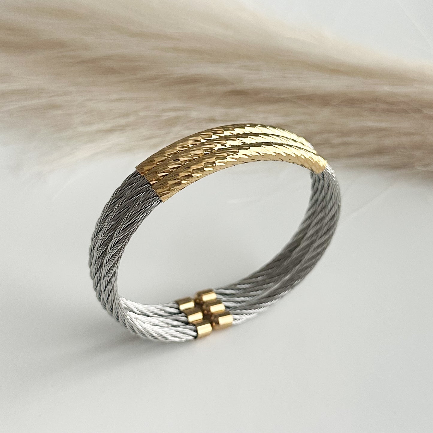 Cesar Bracelet (One Piece)