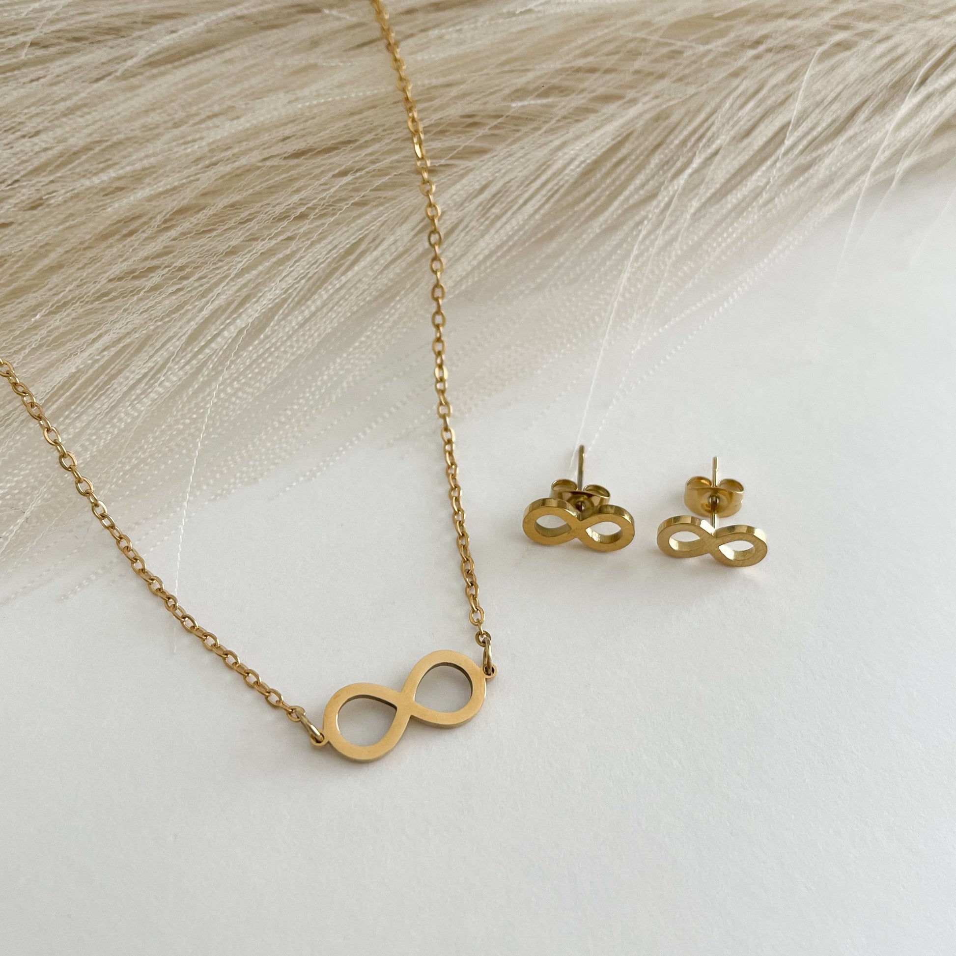 Infinity Set – Vochel Jewelry