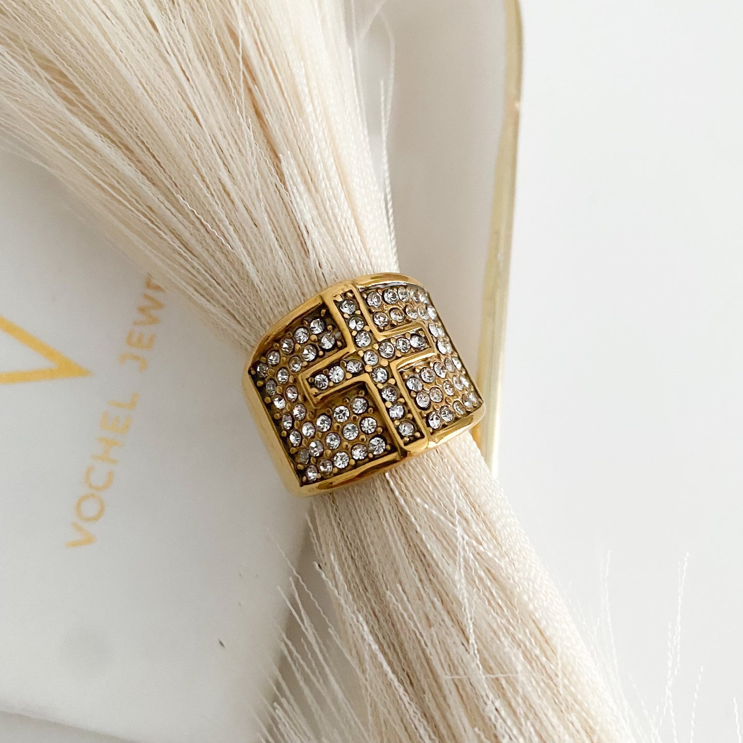 Cross Zircona Ring